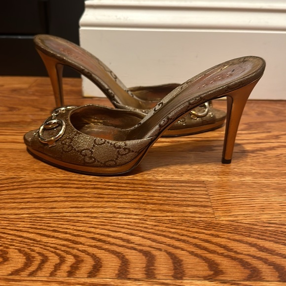 Gucci metallic sandals - Picture 3 of 9